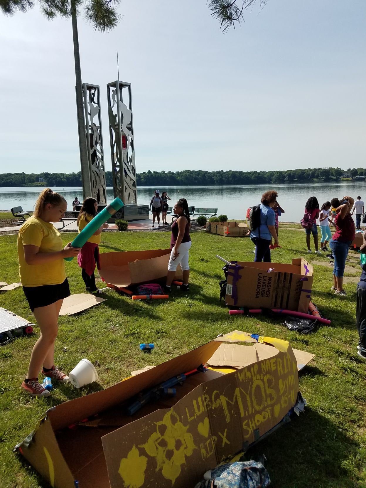 Cardboard regatta
